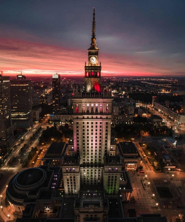 Sawa 5 Metro Wifi 70'tv Netflix Hbo Disney+ Appletv+ Warsaw